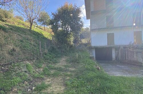 Costruzione in vendita in via Padula, Bisignano