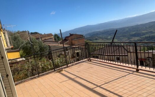 Terratetto plurifamiliare via L. Pietra, Mongrassano